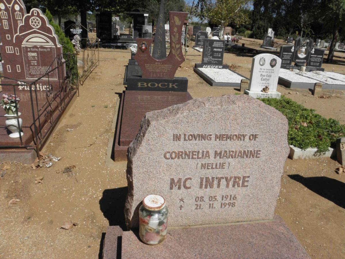 MC INTYRE Cornelia Marianne 1916-1998