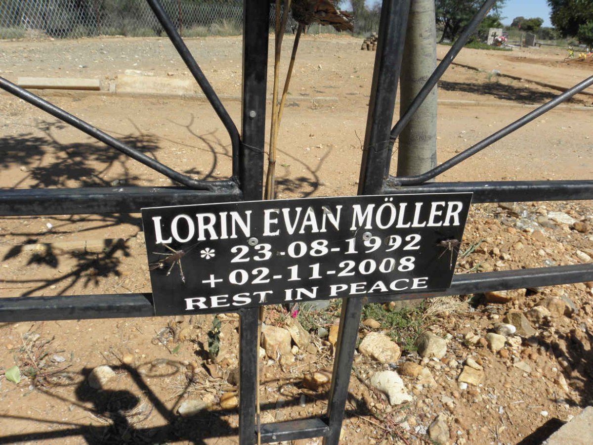 MÖLLER Lorin Evan 1992-2008