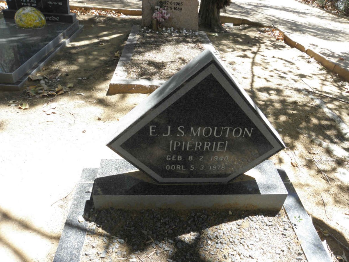 MOUTON E.J.S. nee PIERRIE 1940-1976