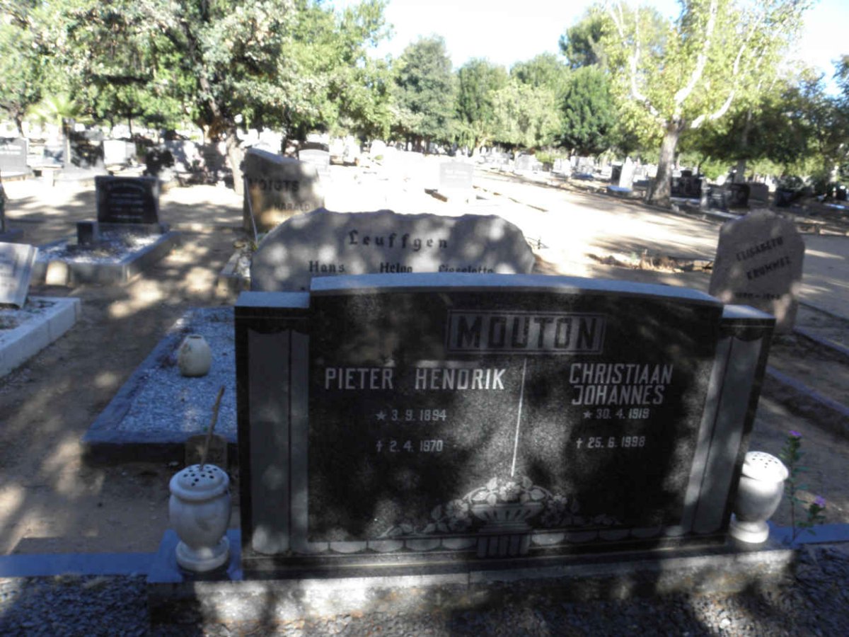 MOUTON Pieter Hendrik 1894-1970 :: MOUTON Christiaan Johannes 1919-1998