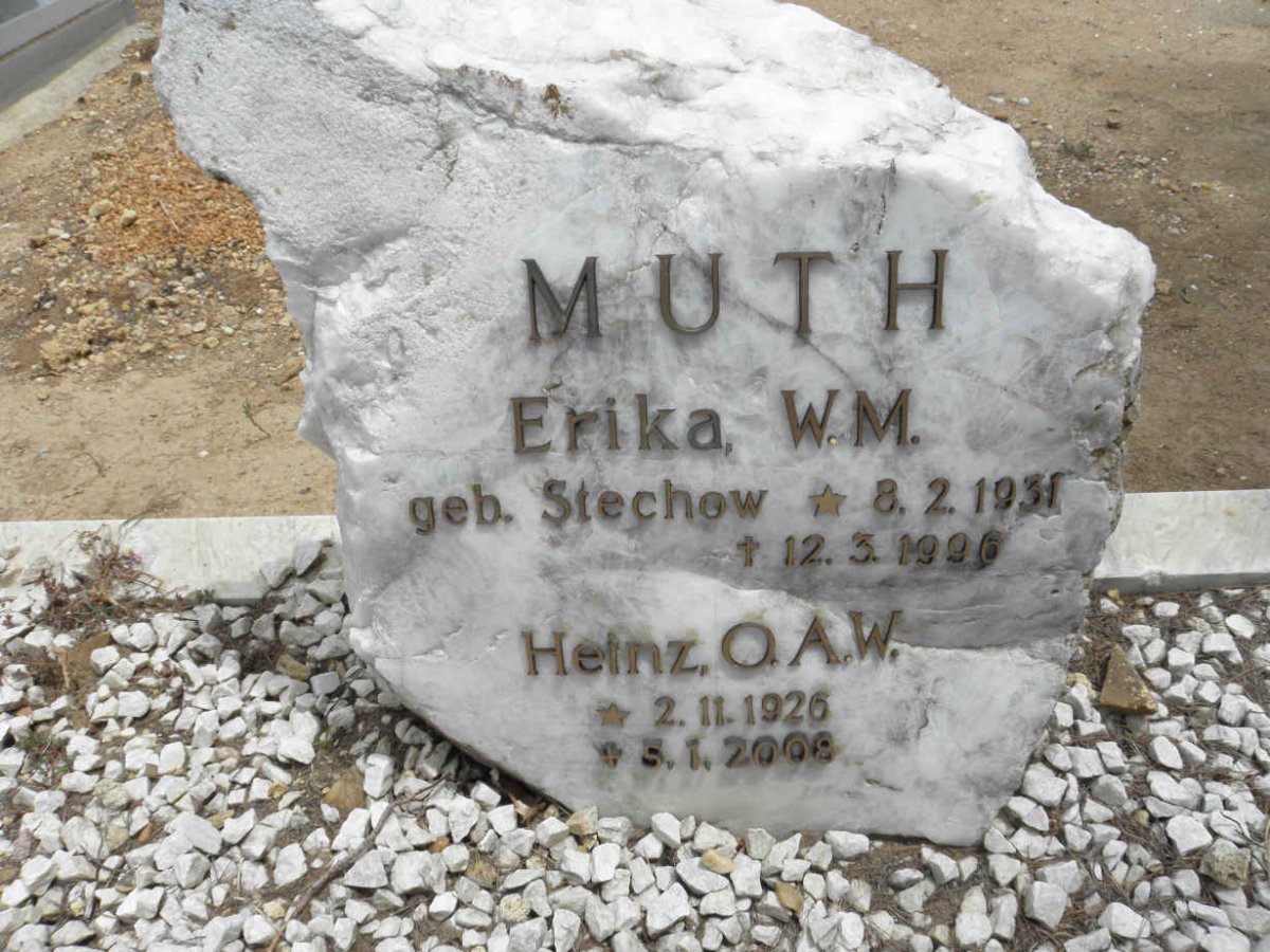 MUTH O.A.W. 1926-2008 &amp; W.M. STECHOW 1931-1996