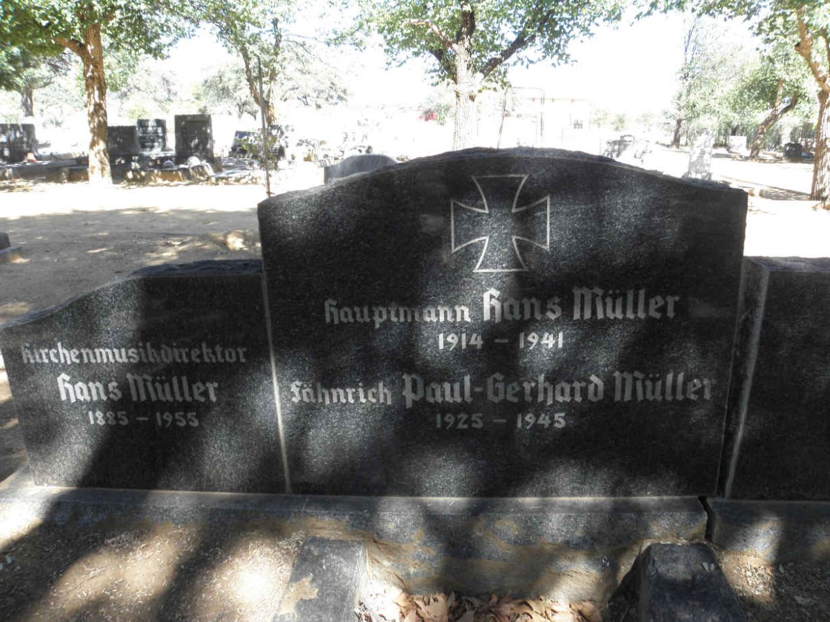 MÜLLER