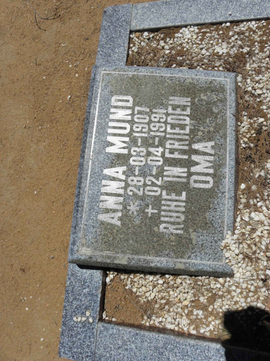 MUND Anna 1907-1991