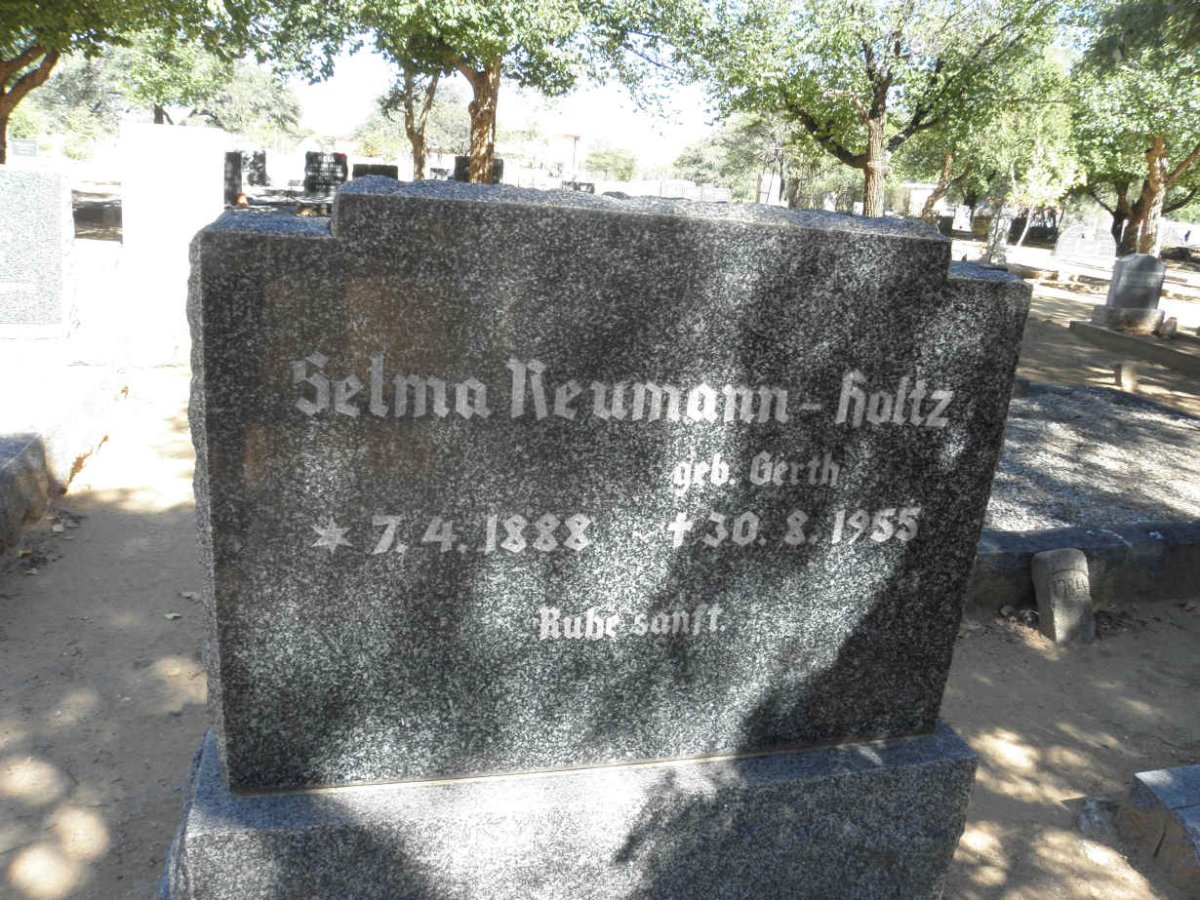 NEUMANN-HOLTZ Selma nee GERTH 1888-1955