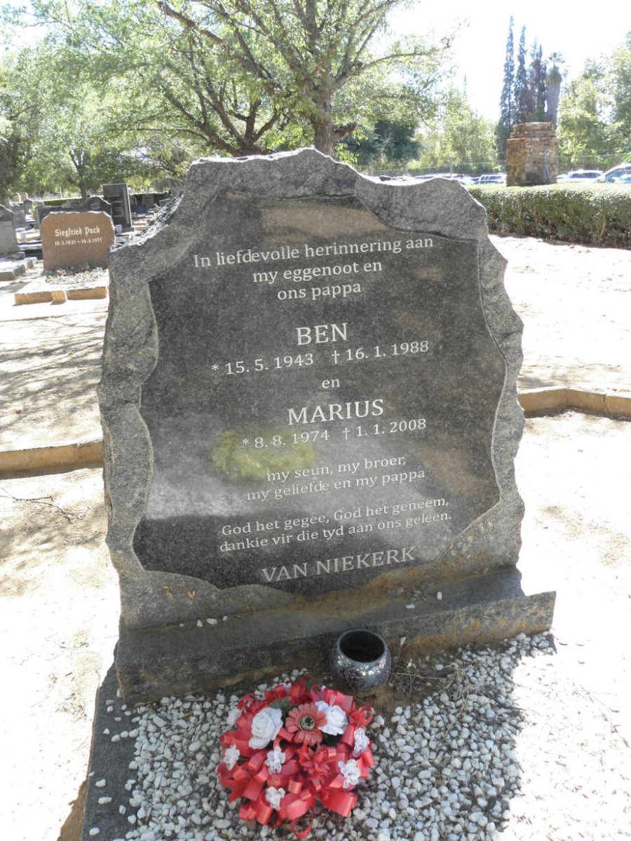 NIEKERK Ben, van 1943-1988 :: NIEKERK Marius, van 1974-2008