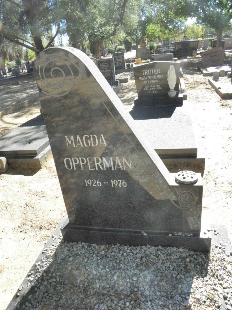 OPPERMAN Magda 1926-1976
