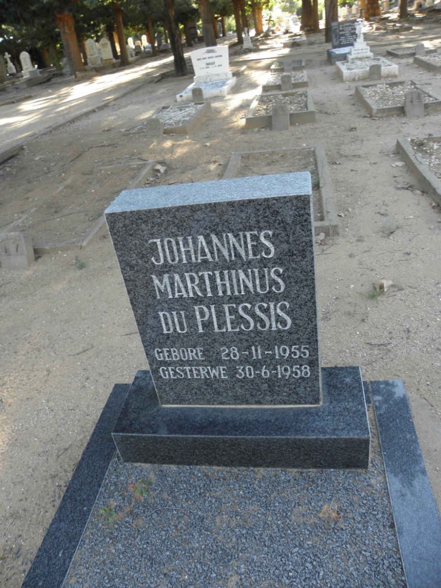 PLESSIS Johannes Marthinus, du 1955-1958