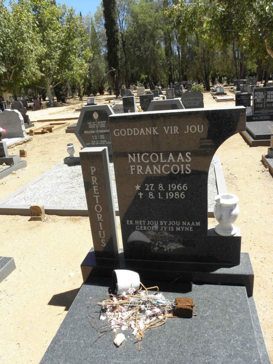 PRETORIUS Nicolaas Francois 1966-1986