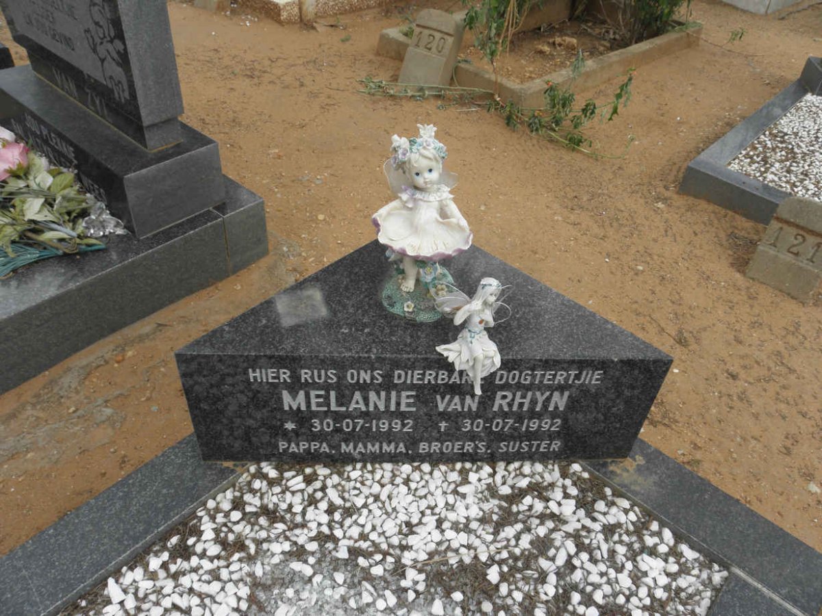 RHYN Melanie, van 1992-1992
