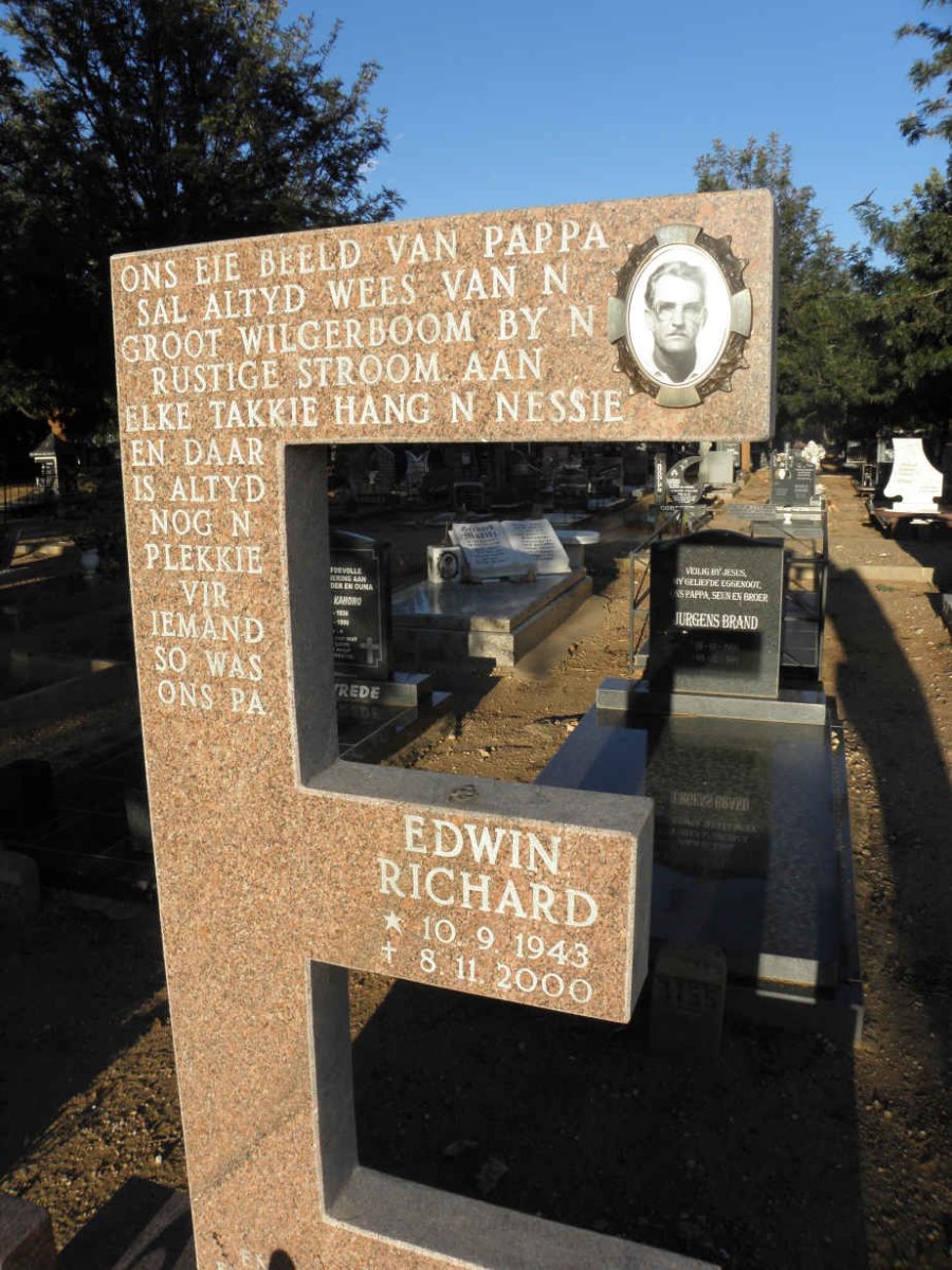 RICHARD Edwin 1943-2000