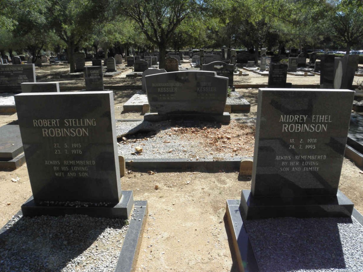 ROBINSON Robert Stelling 1915-1976 &amp; Audrey Ethel 1918-1995