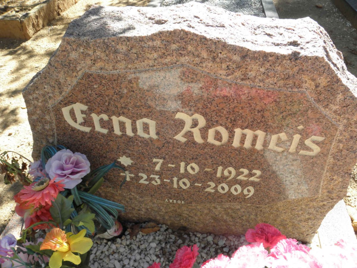 ROMEIS Erna 1922-2009