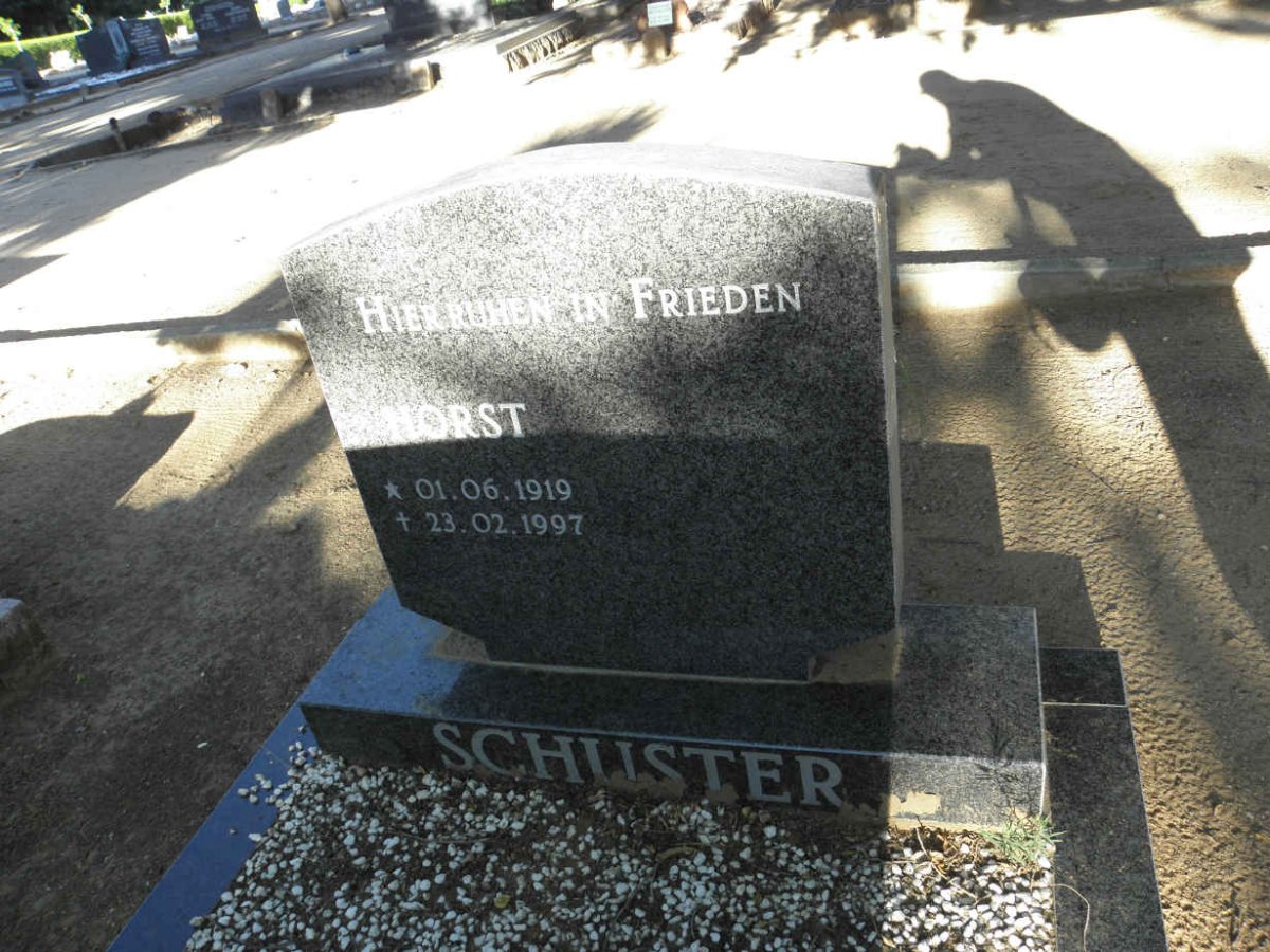 SCHUSTER Horst 1919-1997