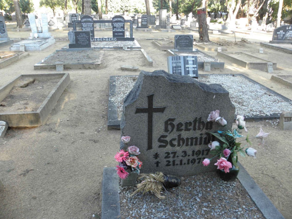 SCHMIDT Hertha 1917-1972
