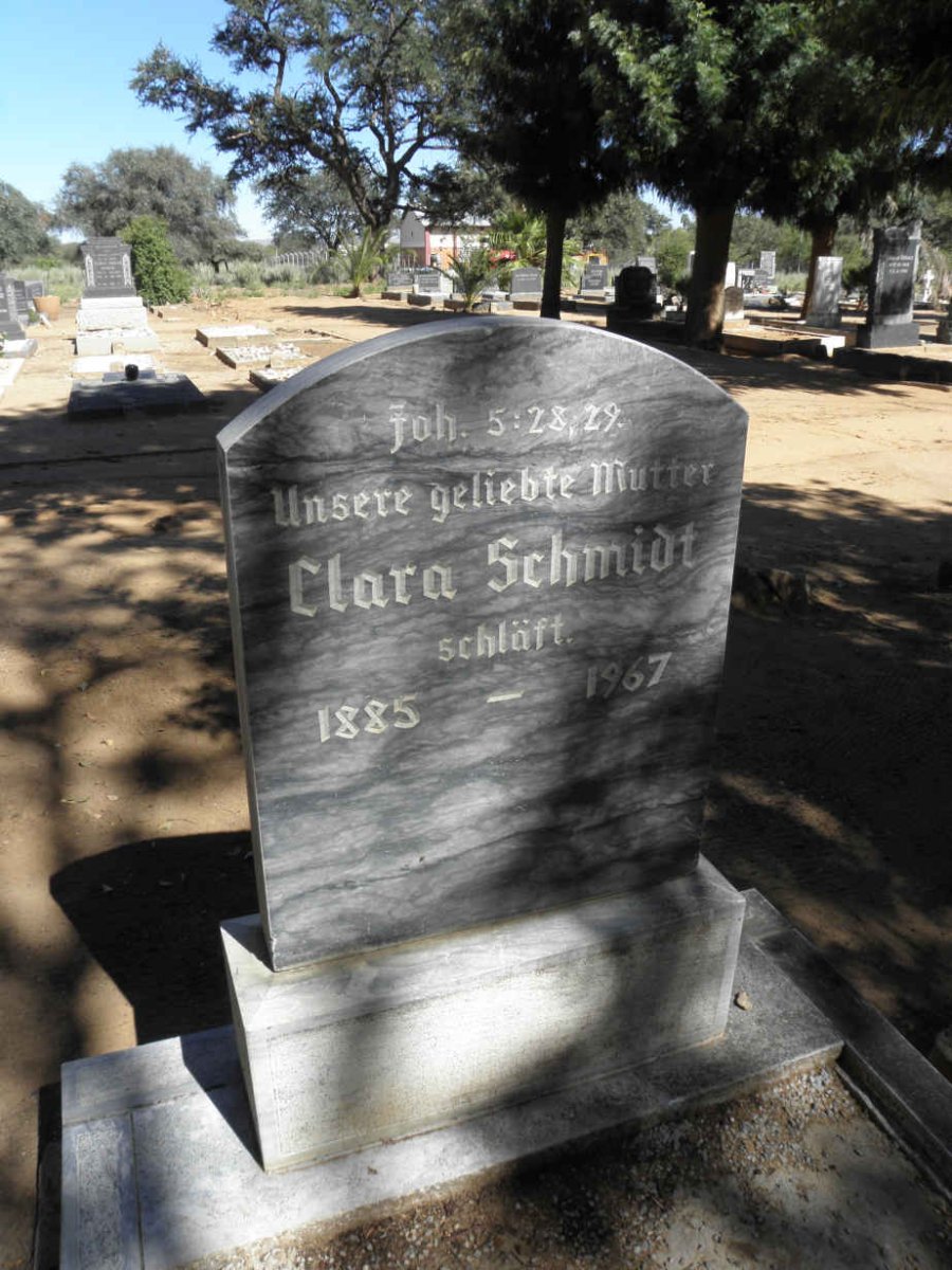 SCHMIDT Clara 1885-1967