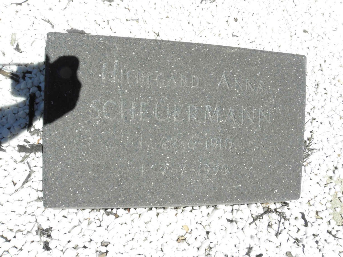 SCHEULRMANN Hildegard Anna 1910-1995