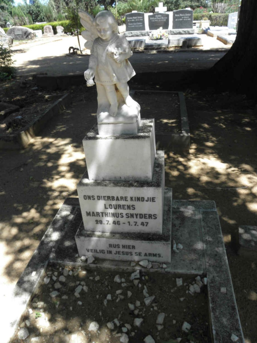 SNYDERS Lourens Marthinus 1946-1947