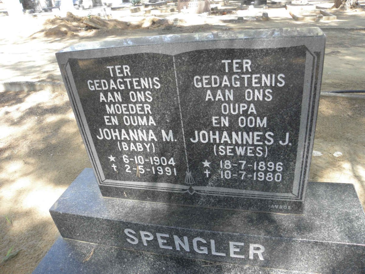 SPENGLER Johannes J. 1896-1980 &amp; Johanna M. 1904-1991