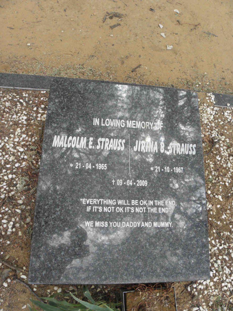 STRAUSS Malcolm E. 1965-2009 &amp; Jirina B. 1967-2009