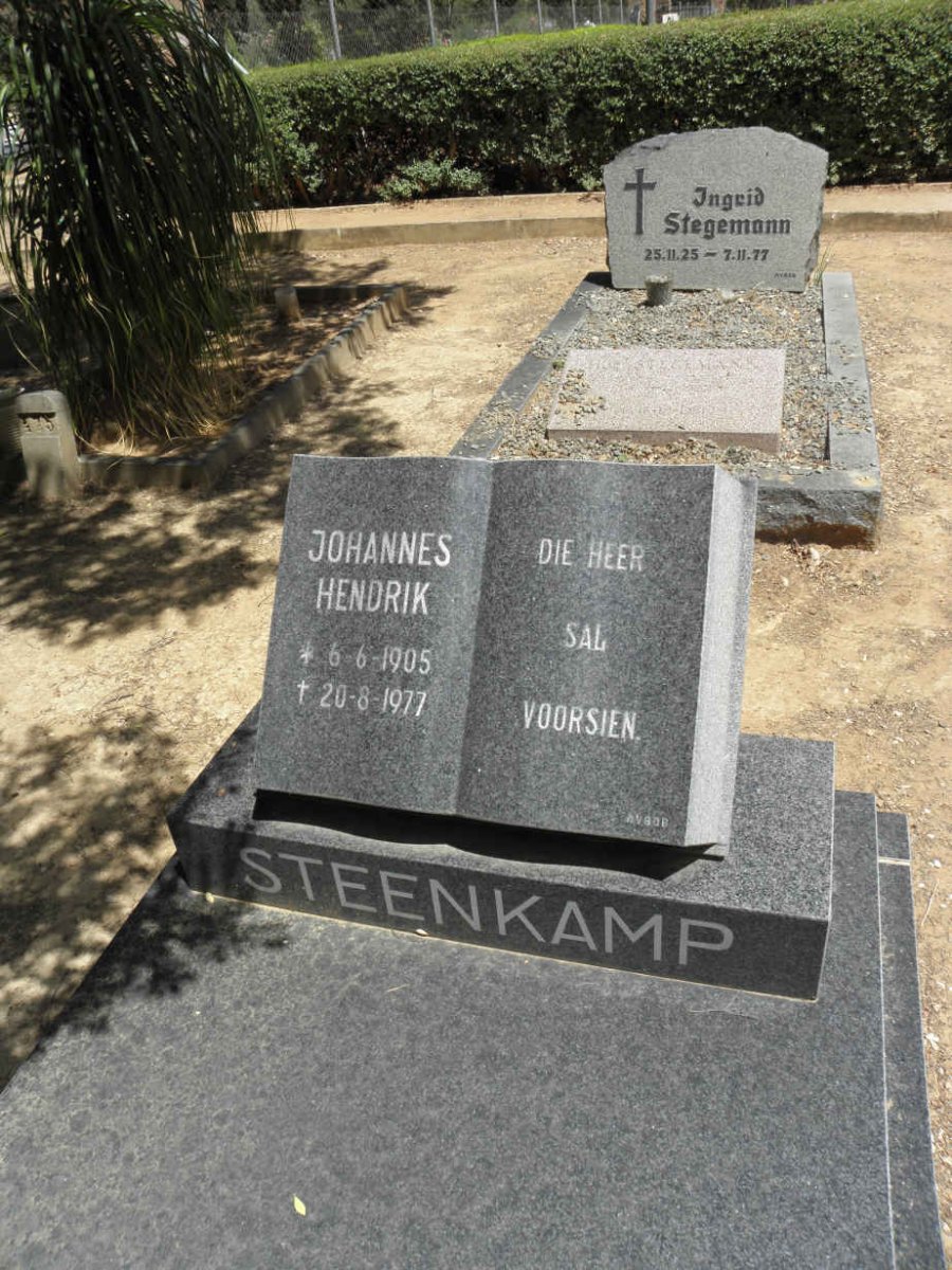 STEENKAMP Johannes Hendrik 1905-1977