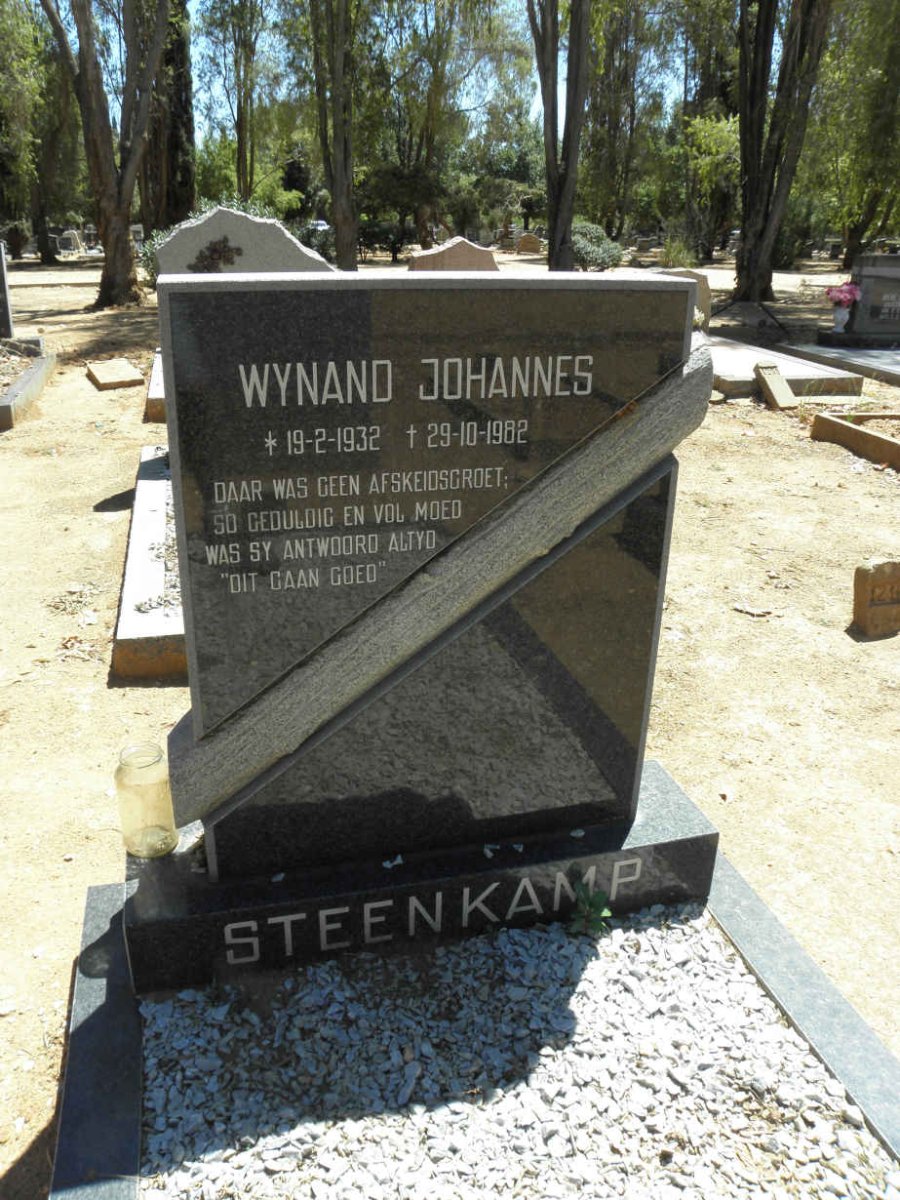 STEENKAMP Wynand Johannes 1932-1982