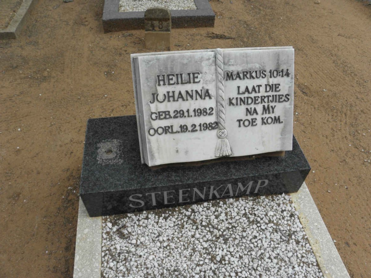 STEENKAMP Heilie Johanna 1982-1982