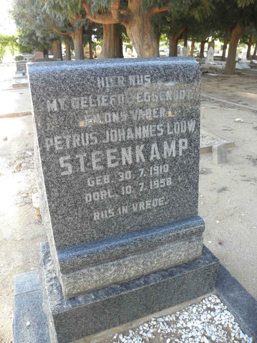 STEENKAMP Petrus Johannes Louw 1910-1958