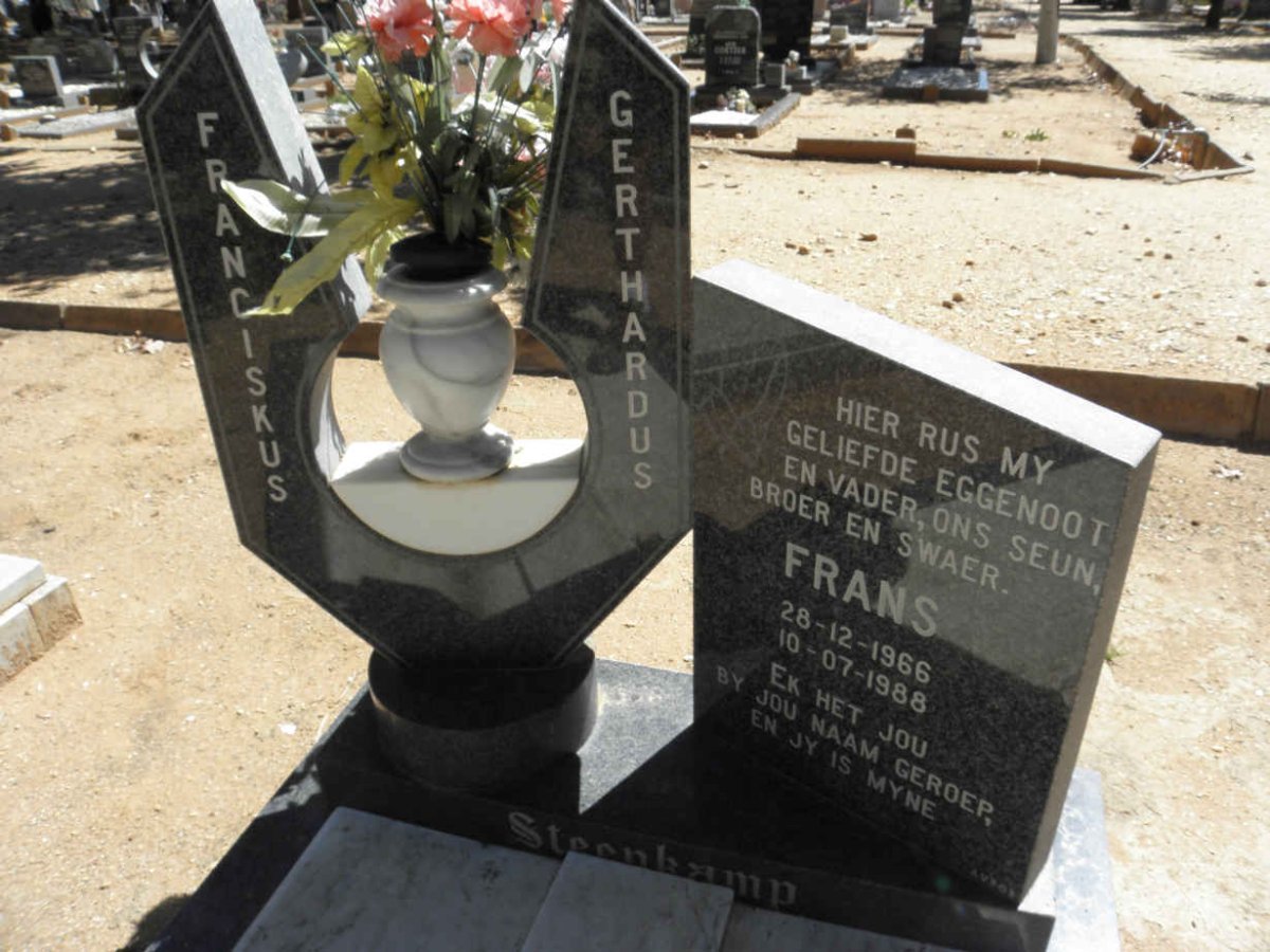 STEENKAMP Catherina Sophia 1934-2012 :: STEENKAMP Franciskus Gerthardus 1966-1988 _1
