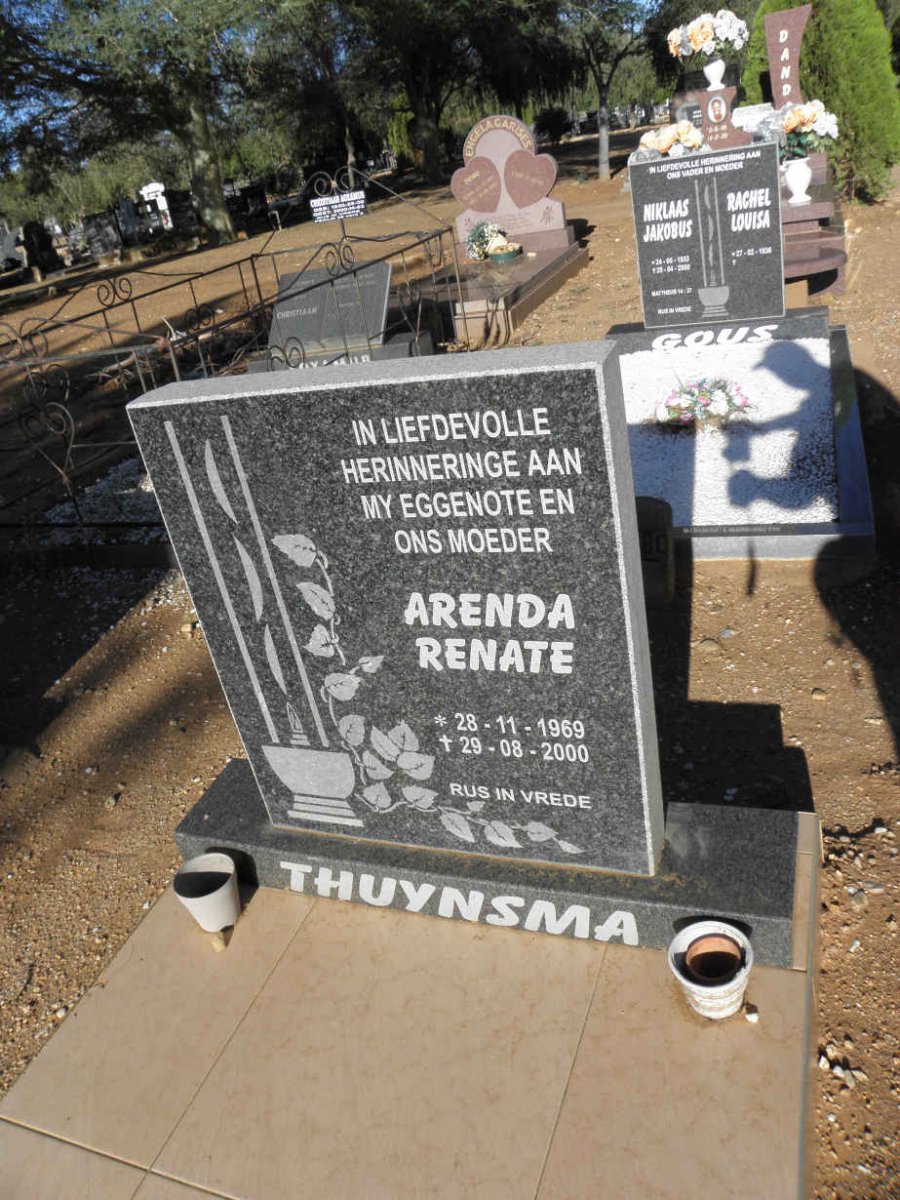 THUYNSMA Arenda Renate 1969-2000