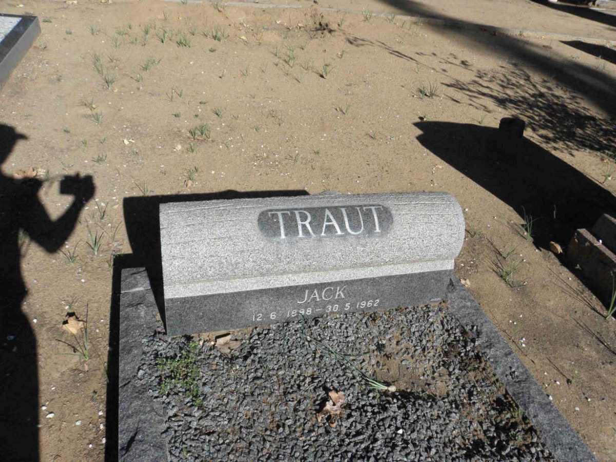 TRAUT Jack 1898-1962