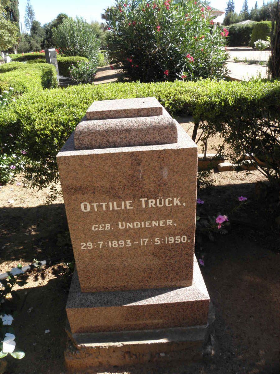 TRÜCK Ottilie nee UNDIENER 1893-1950