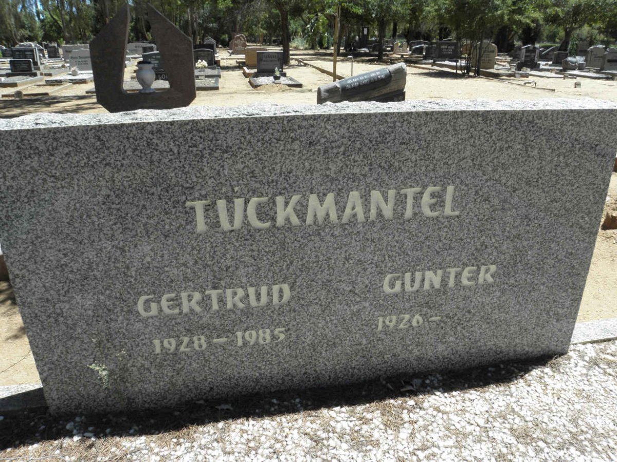 TÜCKMANTEL Günter 1926- &amp; Gertrud 1928-1985