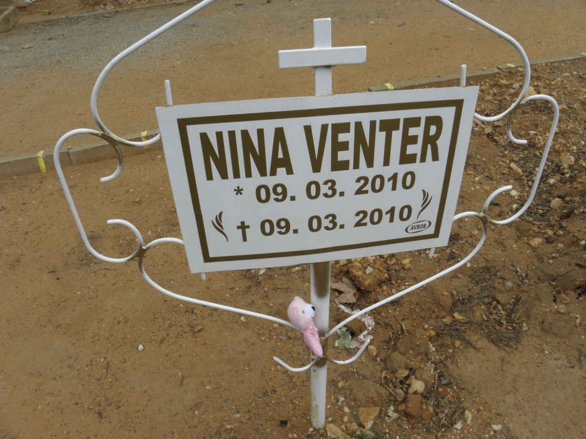 VENTER Nina 2010-2010