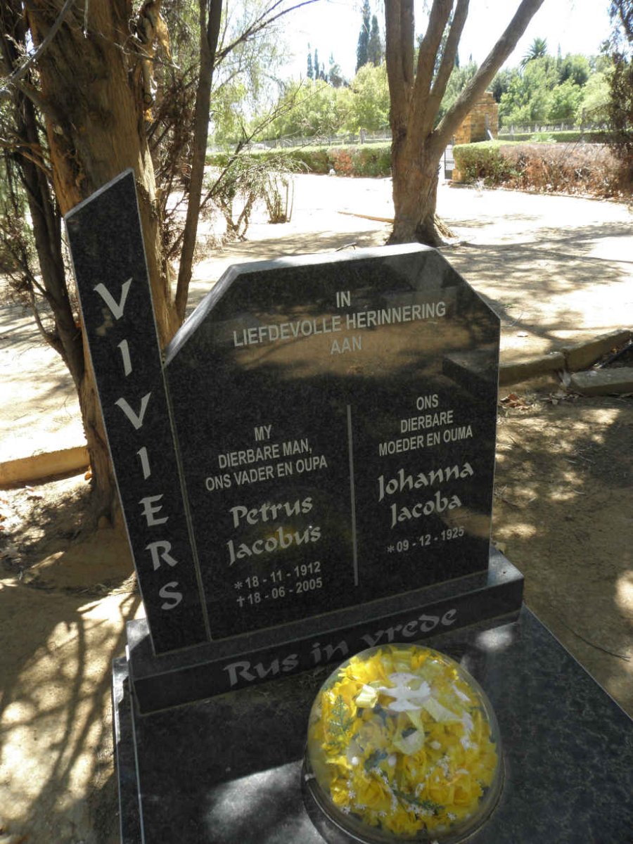 VIVIERS Petrus Jacobus 1912-2005 &amp; Johanna Jacoba 1925-