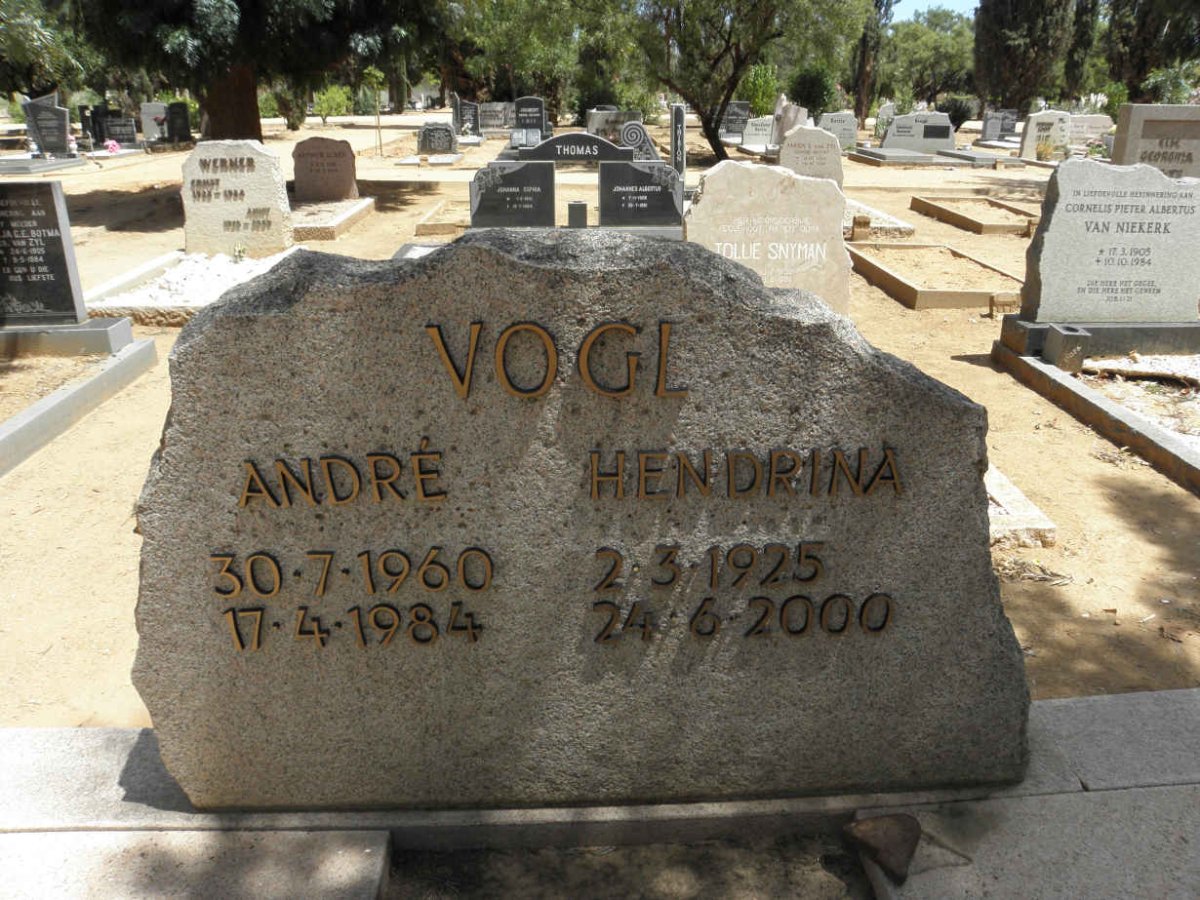 VOGL André 1960-1984 :: VOGL Hendrina 1925-2000