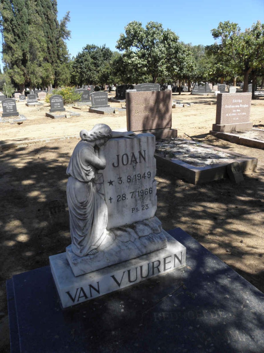 VUUREN Joan, van 1949-1966