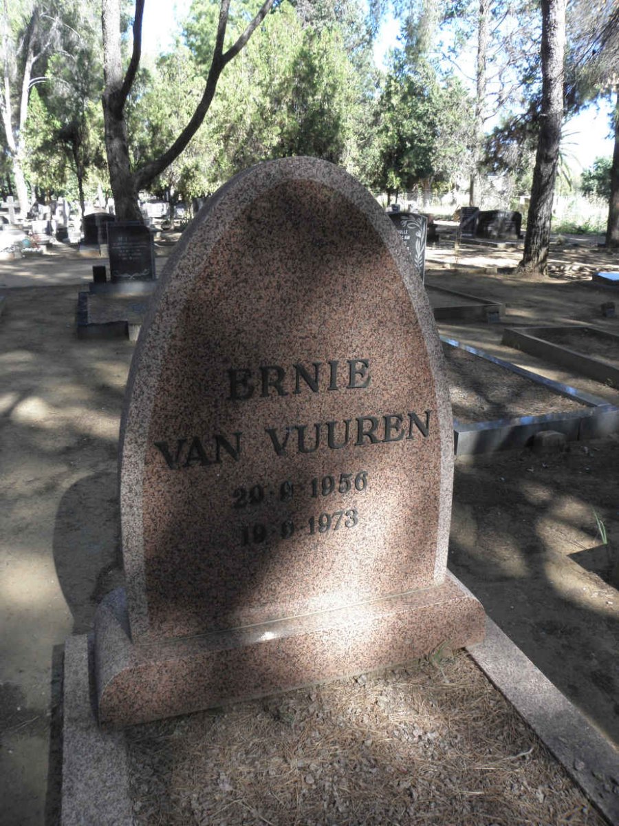 VUUREN Ernie, van 1956-1973