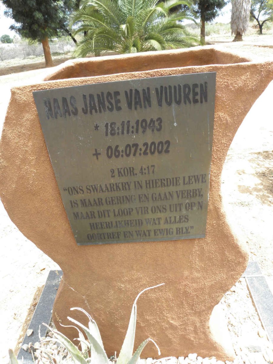 VUUREN Naas, Janse van 1943-2002