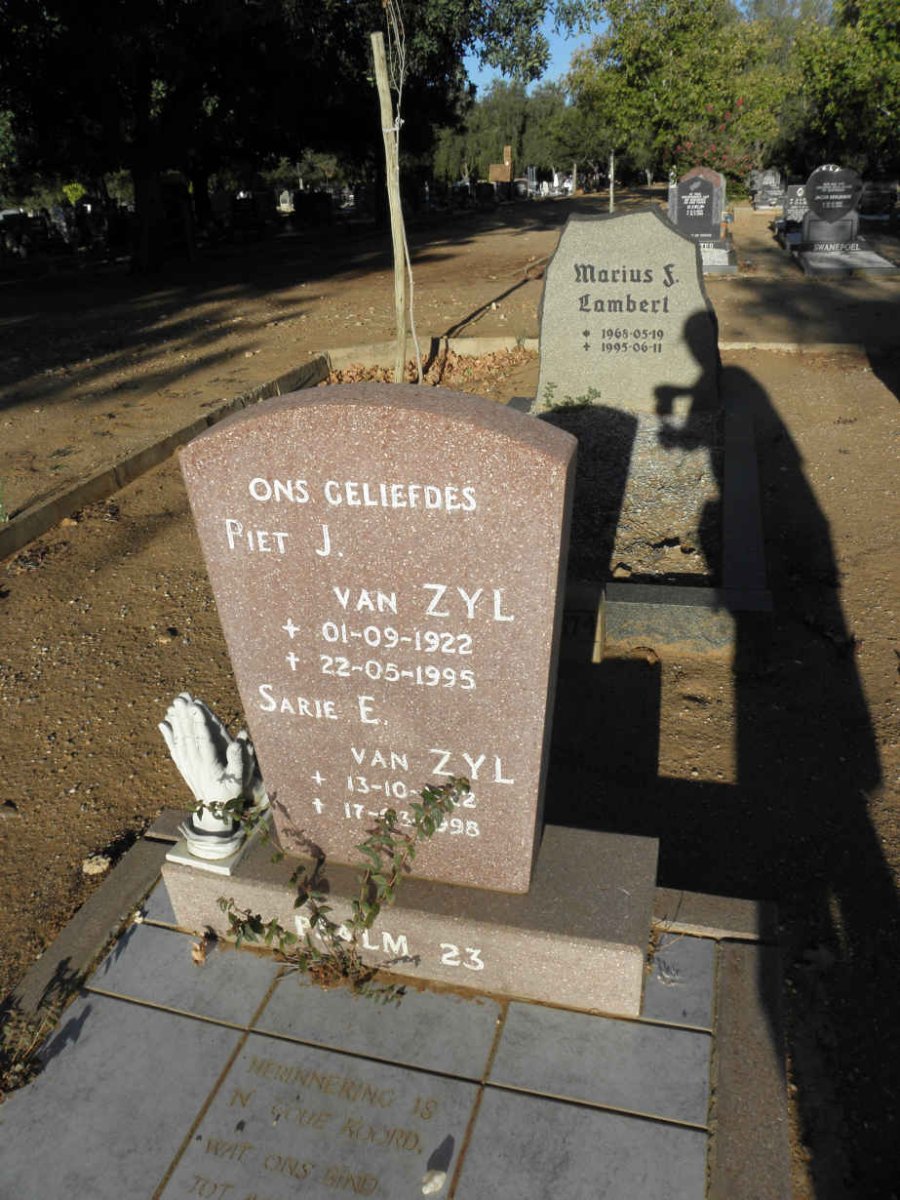 Zyl Piet J., van 1922-1995 :: ZYL Sarie E., van 19?2-1998