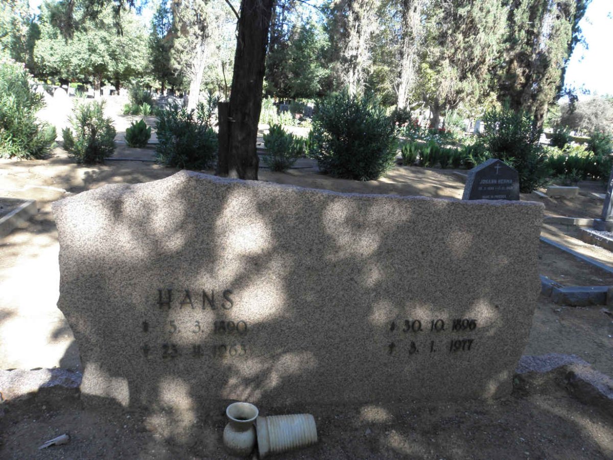 ? Hans 1890-1963 &amp; ? 1896-1977