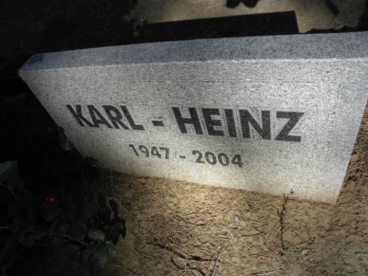 ? Karl-Heinz 1947-2004