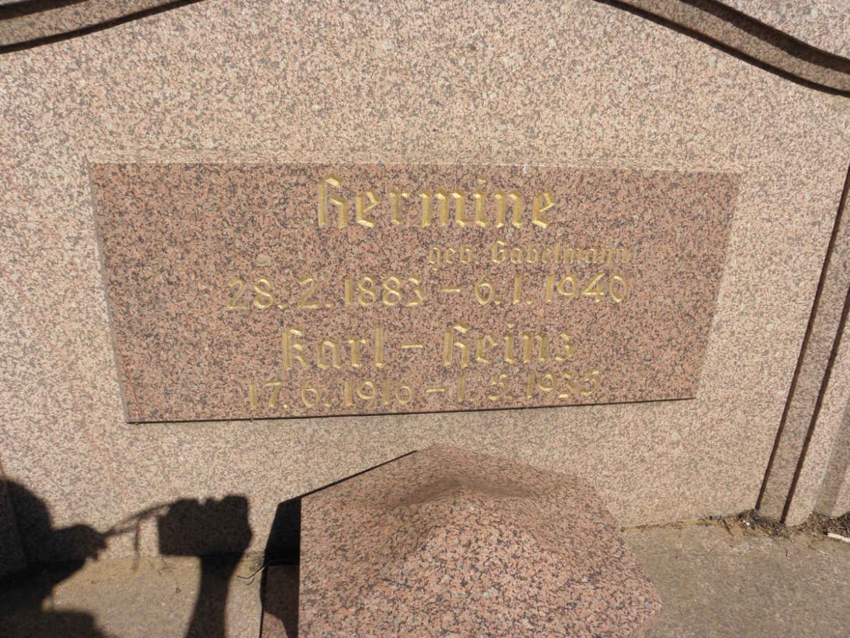 ? LA?ER Hermine nee GABELMANN 1883-1940 :: ? Karl-Heinz 1916-1935