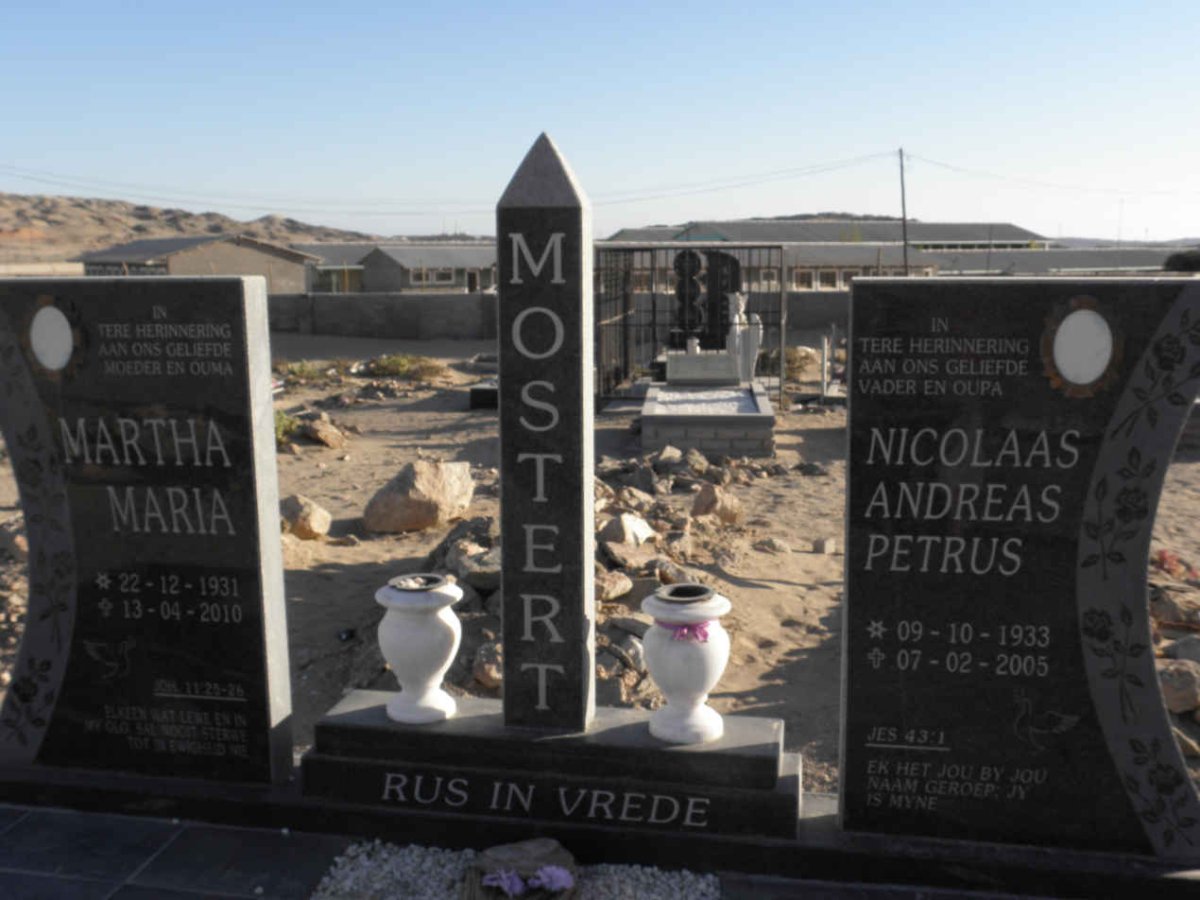 MOSTERT Nicolaas Andreas Petrus 1933-2005 &amp; Martha Maria 1931-2010