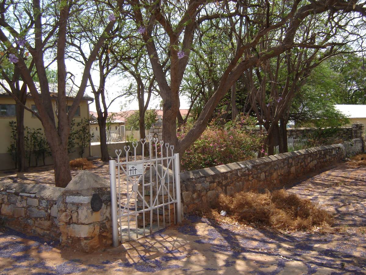 1. Entrance to the cemetery