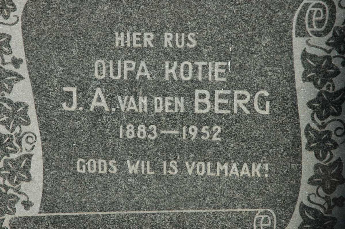 BERG J.A., van den 1883-1952
