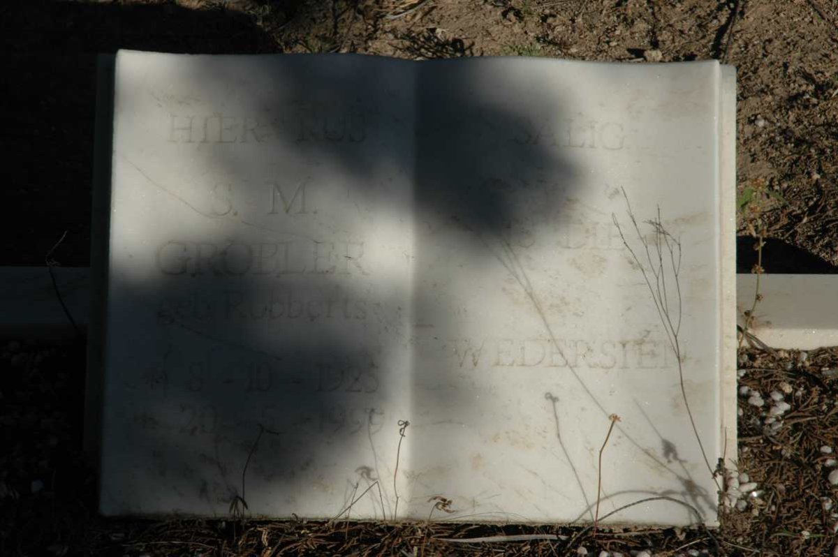 GROBLER S.M. nee ROBBERTS 1925-1999