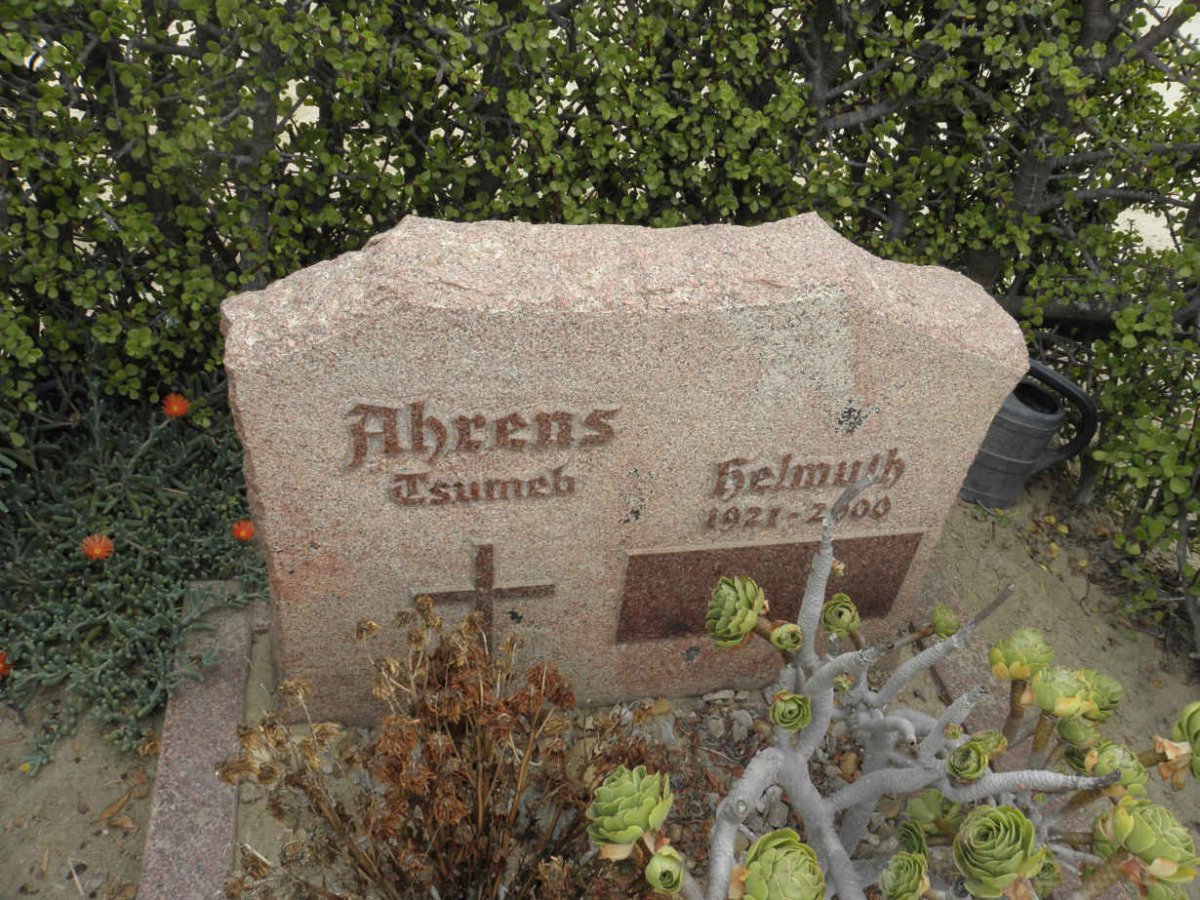 AHRENS Helmuth 1921-2000
