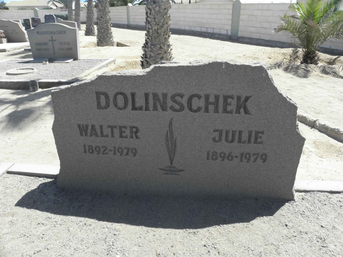 DOLINSCHEK Walter 1892-1979 &amp; Julie 1896-1979