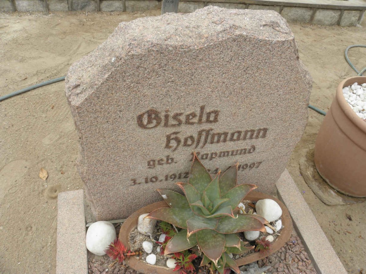 HOFFMANN Gisela nee RAPMUND 1912-1997