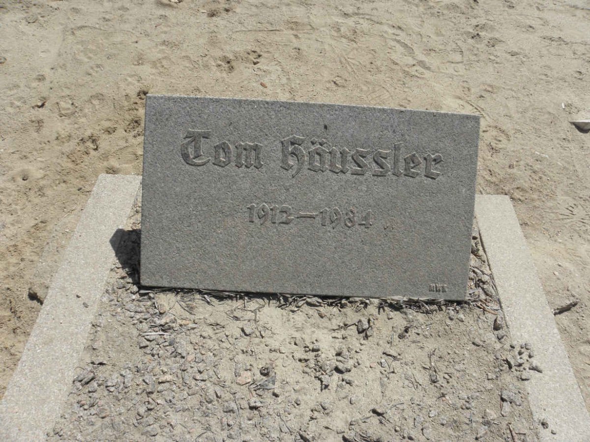 HÄUSSLER Tom 1912-1984